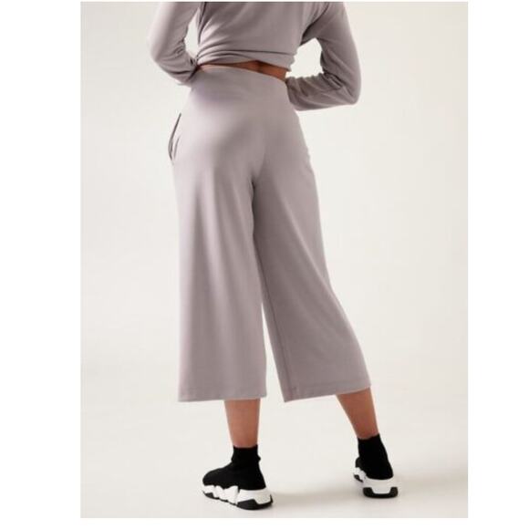 Athleta Light Gray Wide Leg Pants - Picture 5 of 10